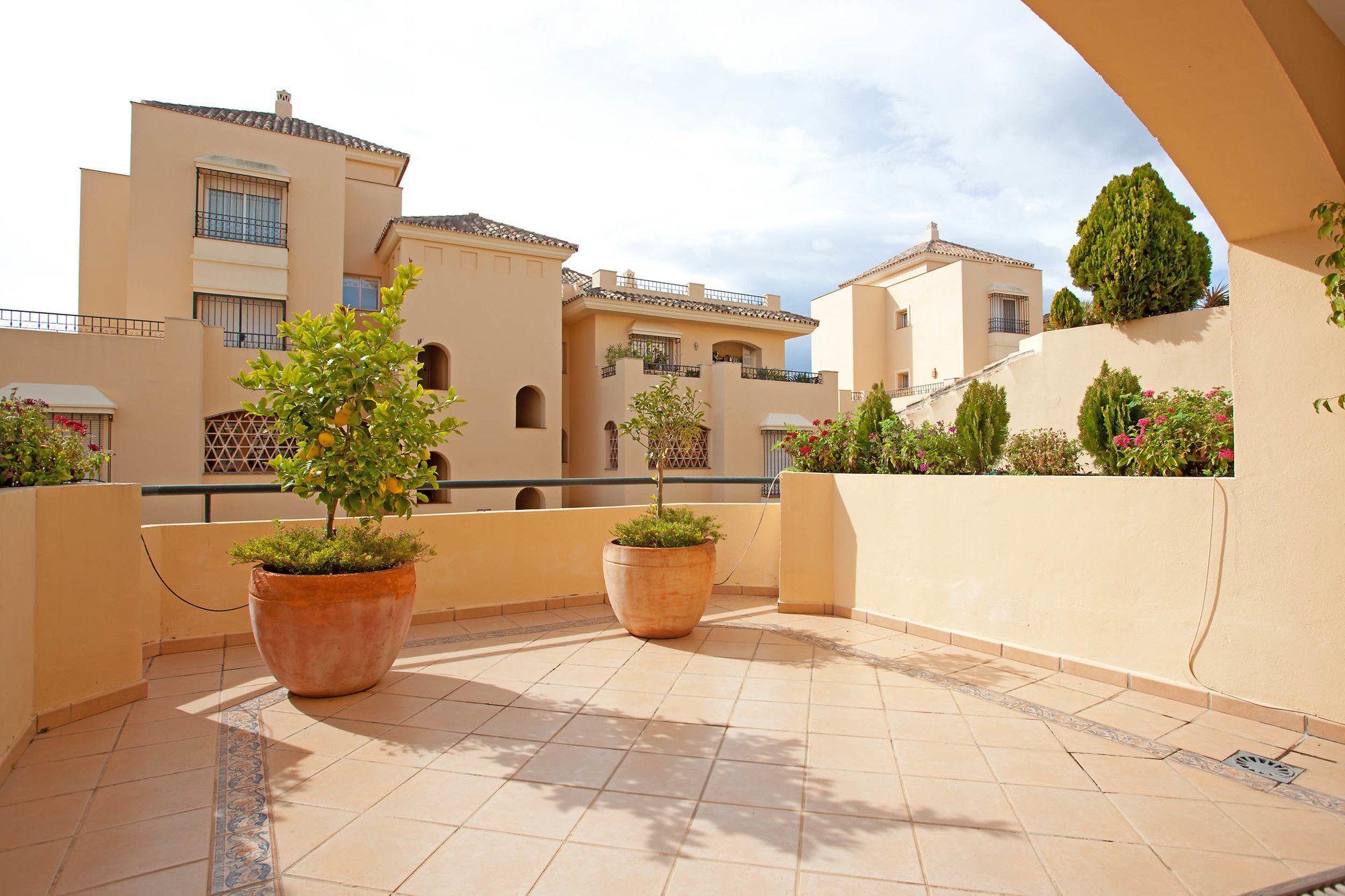 Hacienda Elviria Lägenhet Marbella Exteriör bild